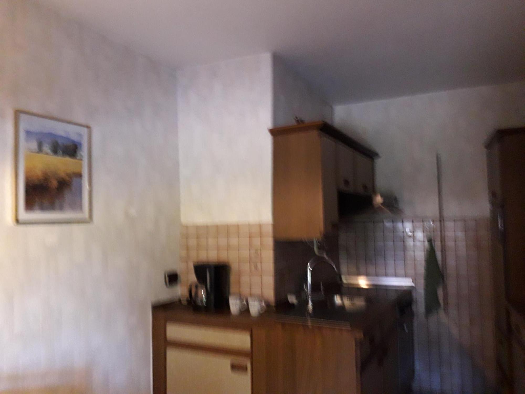 Geraeumiges Ferienhaus Beverungen Buitenkant foto