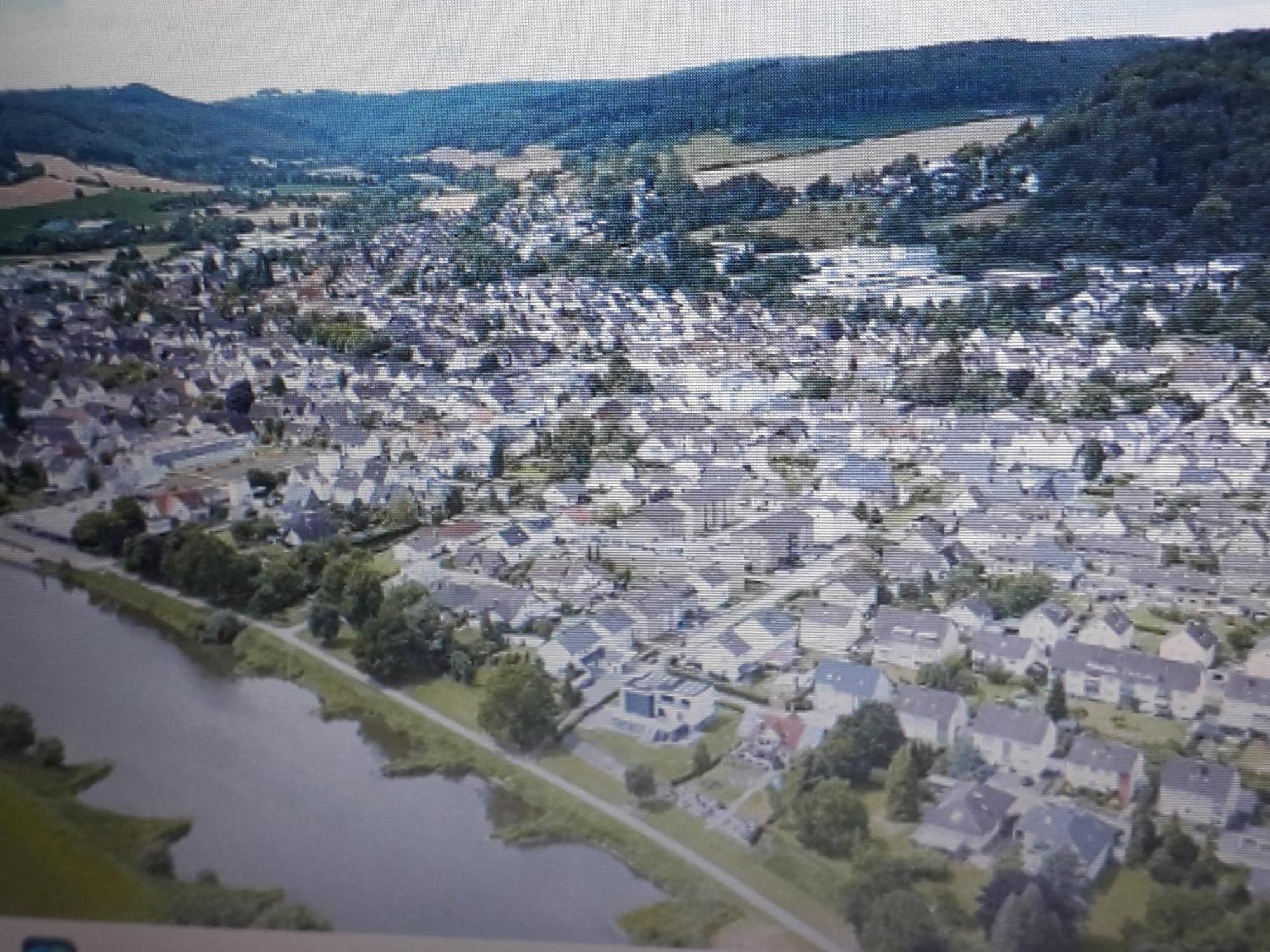 Geraeumiges Ferienhaus Beverungen Buitenkant foto